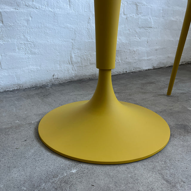 Kartell - Dr. NA - Bistrotisch - senfgelb - Philippe Starck - Outdoor - NEU