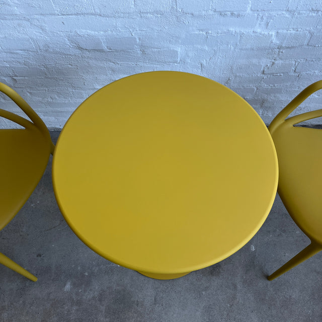 Kartell - Dr. NA - Bistrotisch - senfgelb - Philippe Starck - Outdoor - NEU