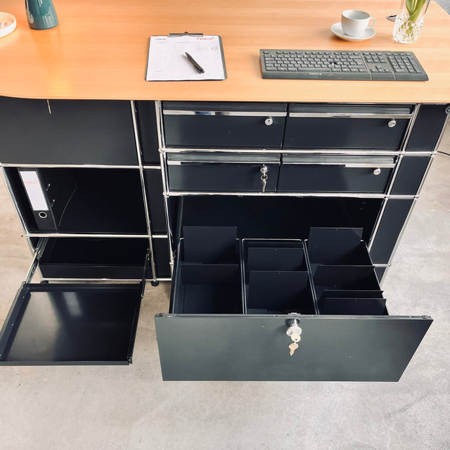 USM Haller - Counter/Theke - schwarz - guter gebrauchter Zustand
