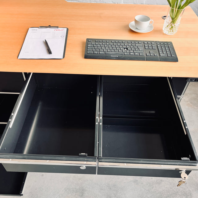 USM Haller - Counter/Theke - schwarz - guter gebrauchter Zustand
