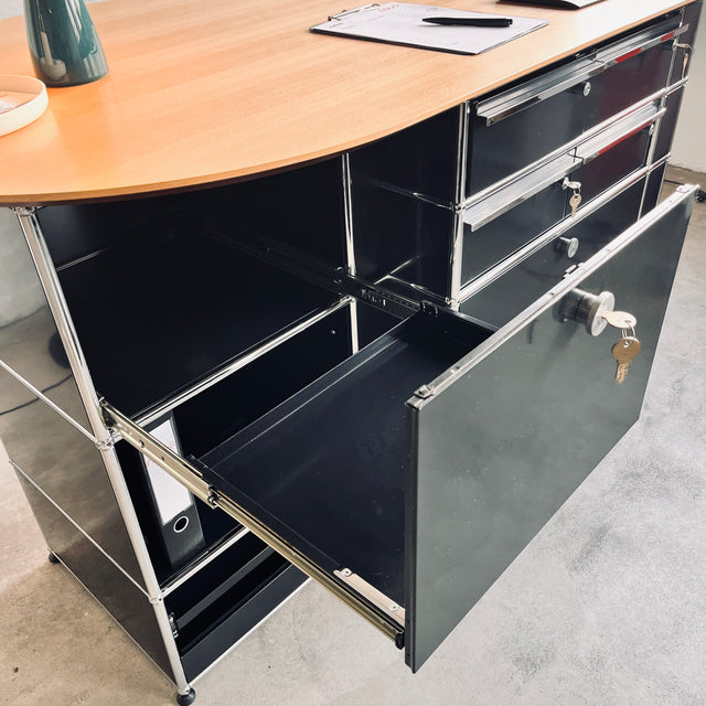 USM Haller - Counter/Theke - schwarz - guter gebrauchter Zustand