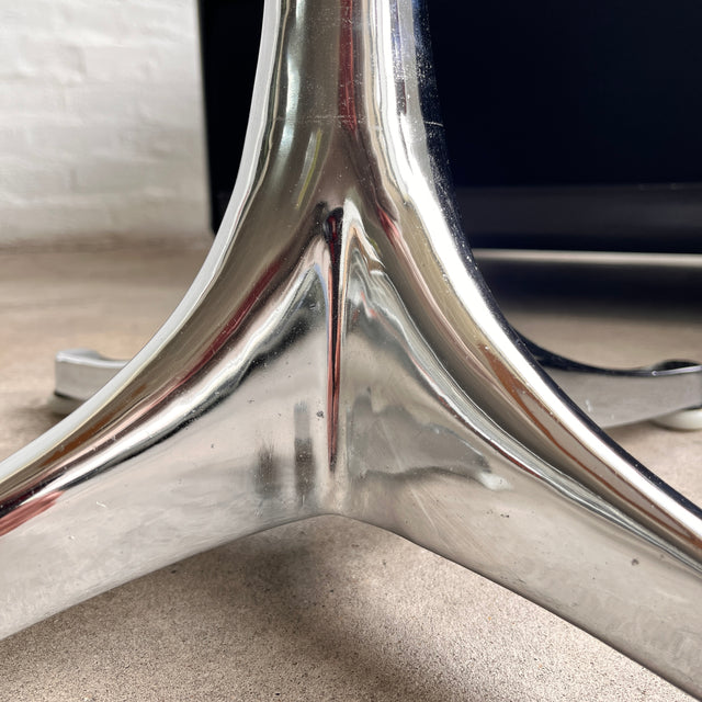 Herman Miller - Pedestal Beistelltisch - Weiß/Alu poliert - George Nelson - sehr guter gebrauchter Zustand