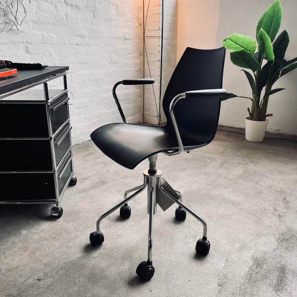 Kartell - Schreibtischstuhl - Maui - schwarz - Vico Magistretti - NEU