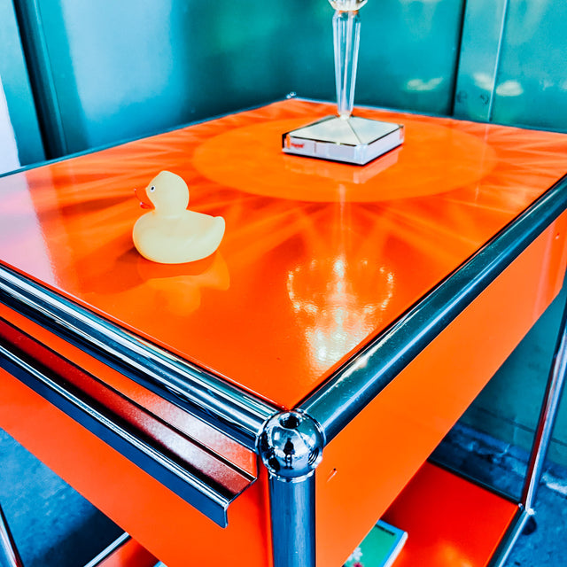 USM Haller - Nachttisch/Druckertisch - orange - gebrauchter TOP Zustand