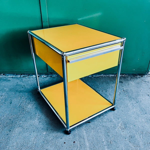 USM Haller - Nachttisch/Druckertisch - gelb - gebrauchter TOP Zustand