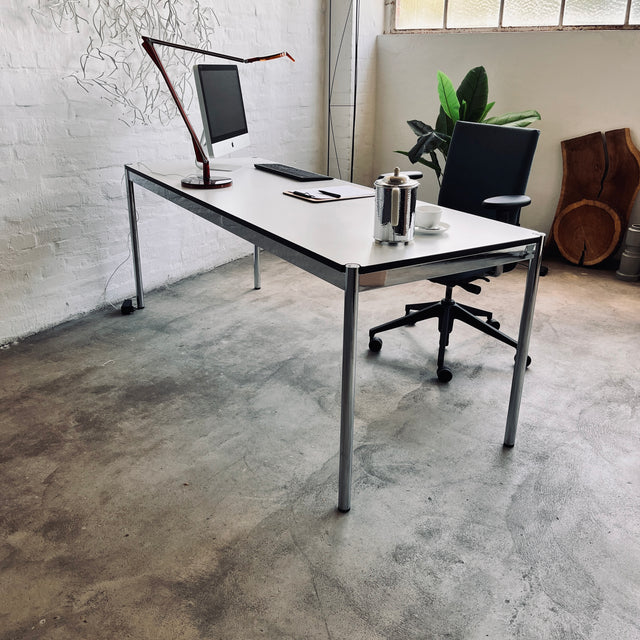 USM Haller - Tisch - perlgrau alumatt - 197 x 72 cm - guter gebrauchter Zustand