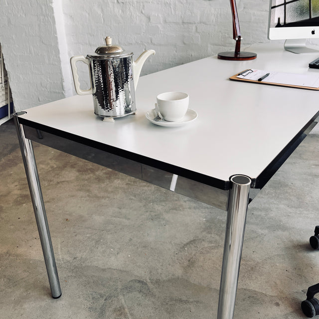 USM Haller - Tisch - perlgrau alumatt - 197 x 72 cm - guter gebrauchter Zustand