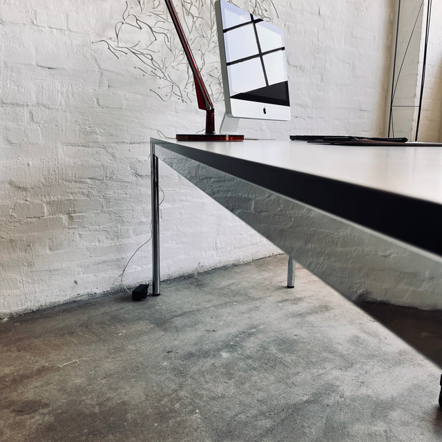 USM Haller - Tisch - perlgrau alumatt - 197 x 72 cm - guter gebrauchter Zustand