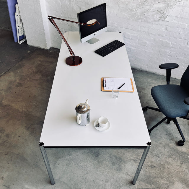 USM Haller - Tisch - perlgrau alumatt - 204 x 89 cm - guter gebrauchter Zustand
