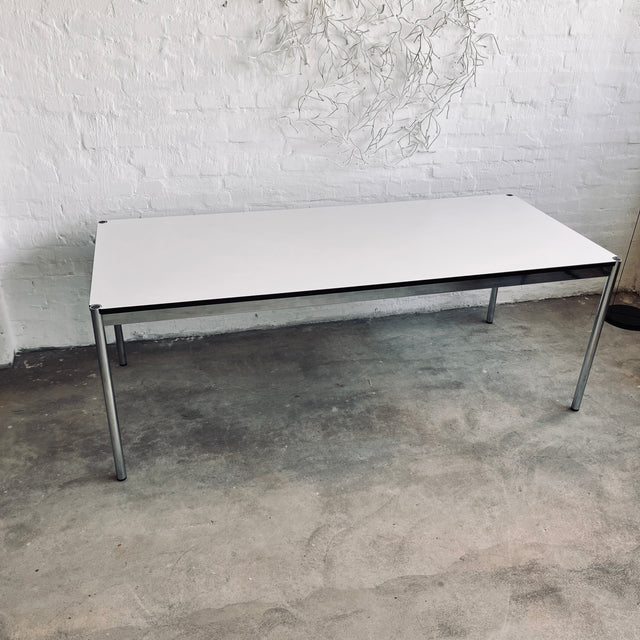 USM Haller - Tisch - perlgrau alumatt - 204 x 89 cm - guter gebrauchter Zustand