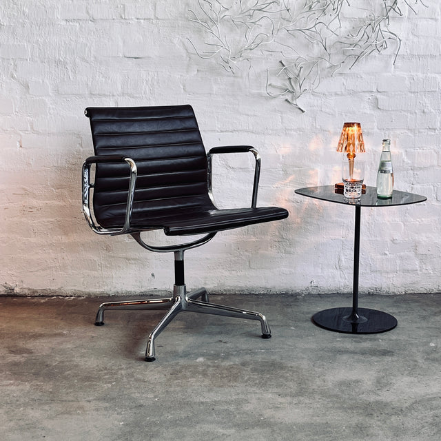 Vitra - EA 108 Alu Chair - Konferenzstuhl/Besucherstuhl - Leder braun - Charles & Ray Eames - guter gebrauchter Zustand