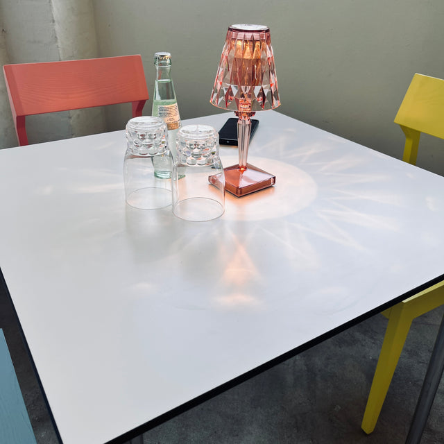 Vitra - Standard Table - weiß/Edelstahl - Outdoor - Charles & Ray Eames - gebrauchter TOP Zustand