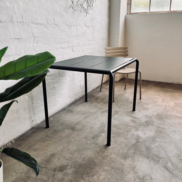 HOUE - Avanti - Tisch - schwarz - Outdoor - Henrik Pedersen - NEU