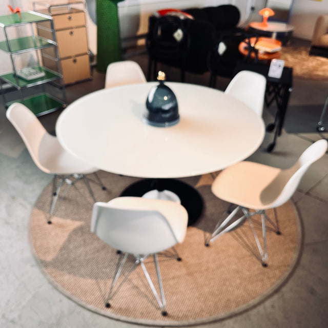 Vitra - Eames Plastic Side Chair DSR - Stuhl - weiß - Charles & Ray Eames - sehr guter gebrauchter Zustand