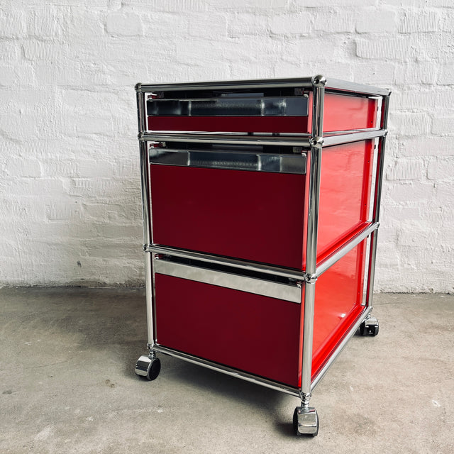 USM Haller - Rollcontainer - rubinrot - gebrauchter TOP Zustand