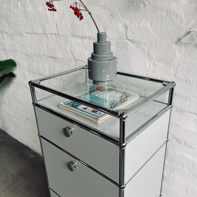USM Haller - Highboard 1x4 - 2 Klappen, 1 Schublade und 1 offenes Fach - lichtgrau - gebrauchter TOP Zustand