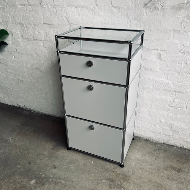 USM Haller - Highboard 1x4 - 2 Klappen, 1 Schublade und 1 offenes Fach - lichtgrau - gebrauchter TOP Zustand