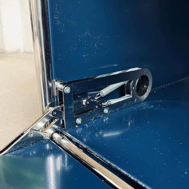 USM Haller - Lowboard - stahlblau - gebrauchter Zustand