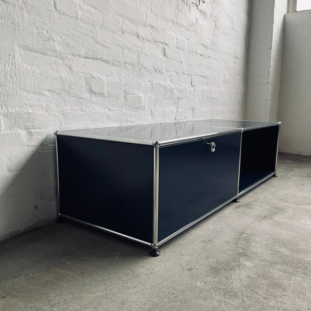 USM Haller - Lowboard - stahlblau - gebrauchter Zustand