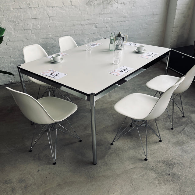 USM Haller - Tisch - perlgrau alumatt - 150 x 104,5 cm - guter gebrauchter Zustand