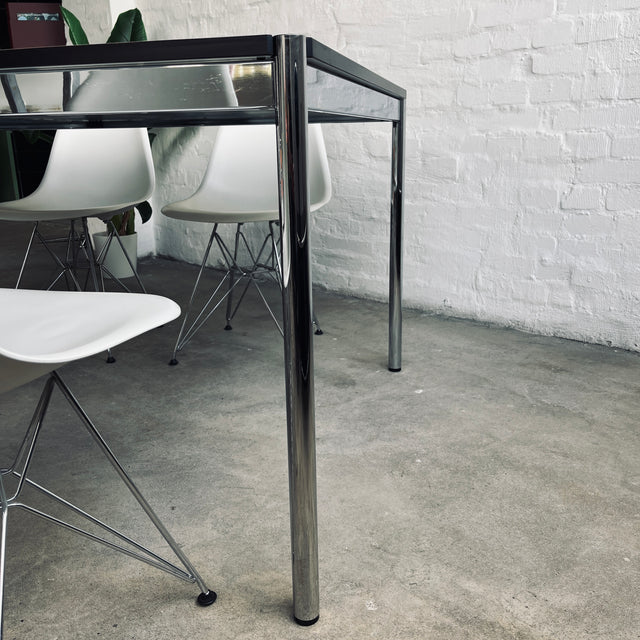USM Haller - Tisch - perlgrau alumatt - 150 x 104,5 cm - guter gebrauchter Zustand