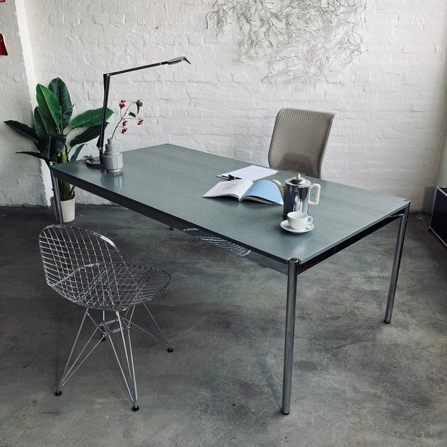 USM Haller - Tisch - mittelgrau - 200 x 100 cm - gebrauchter Zustand