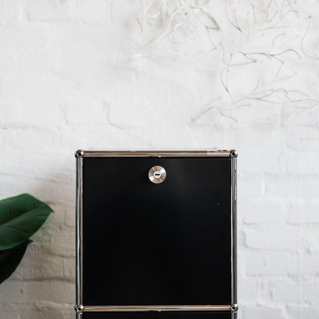 USM Haller - Highboard/Schrank 1x3 - 3 Klappen - schwarz - sehr guter gebrauchter Zustand