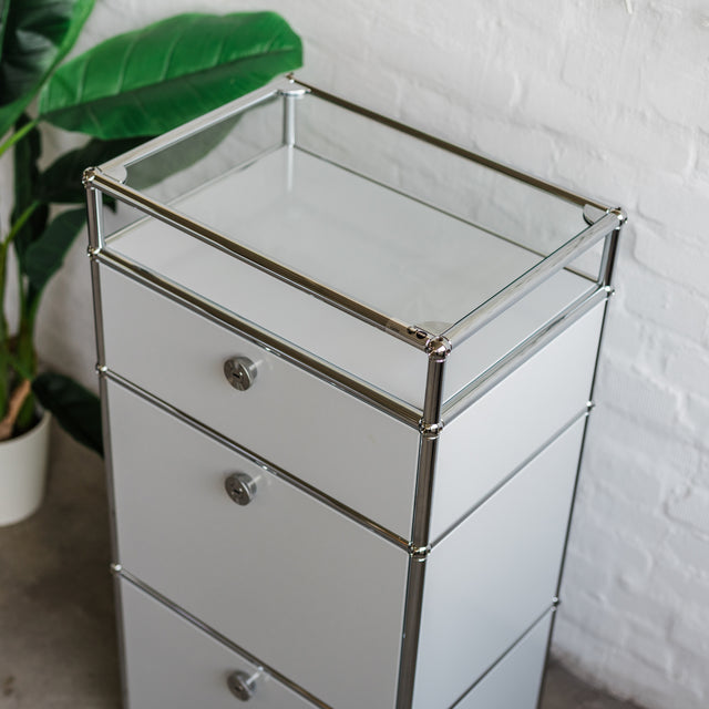 USM Haller - Highboard 1x4 - 1 Schublade und 2 Klappen - lichtgrau - gebrauchter TOP Zustand
