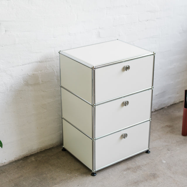 USM Haller - Highboard 1x3 - 3 Klappen - weiß - gebrauchter TOP Zustand