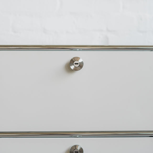 USM Haller - Highboard 1x3 - 3 Klappen - weiß - gebrauchter TOP Zustand