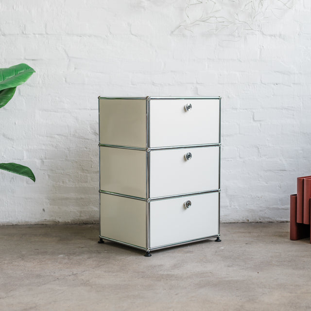 USM Haller - Highboard 1x3 - 3 Klappen - weiß - gebrauchter TOP Zustand