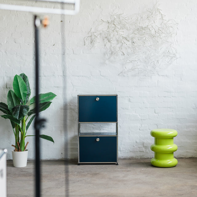 USM Haller - Highboard 1x3 - 2 Klappen - stahlblau - guter gebrauchter Zustand