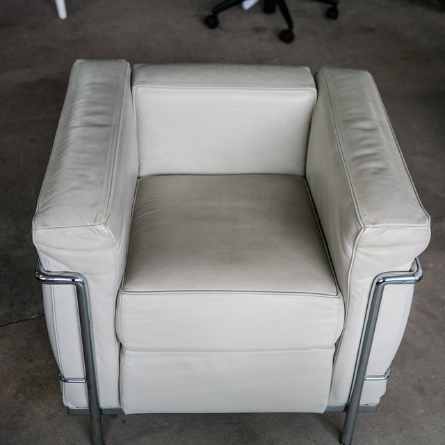 Cassina - LC 2 - Sessel - Leder hellgrau/beige - guter gebrauchter Zustand