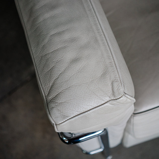 Cassina - LC 2 - Sessel - Leder hellgrau/beige - guter gebrauchter Zustand