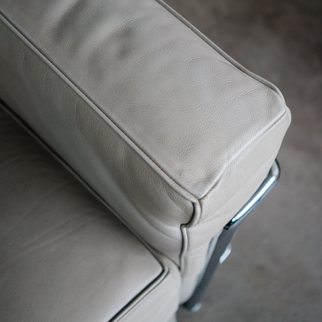 Cassina - LC 2 - Sessel - Leder hellgrau/beige - guter gebrauchter Zustand