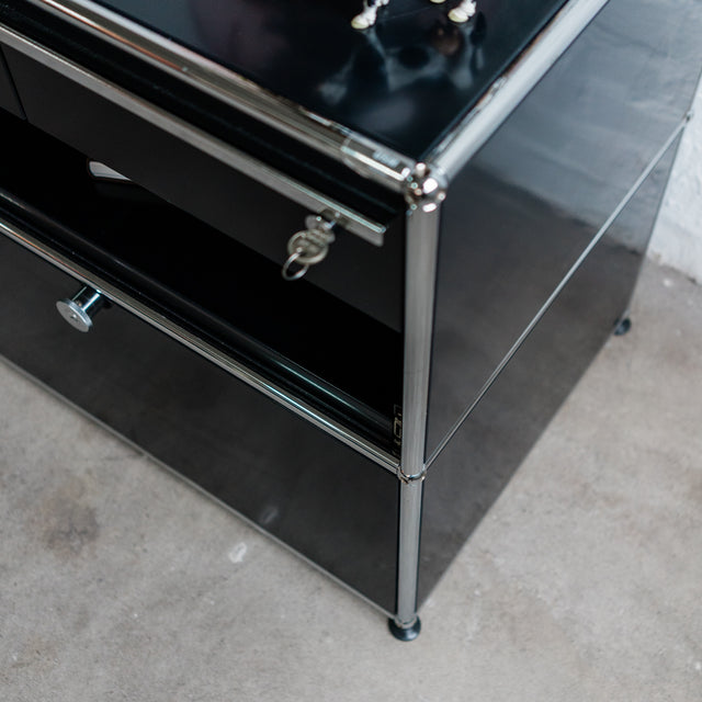 USM Haller - Sideboard - schwarz - gebrauchte TOP Qualität
