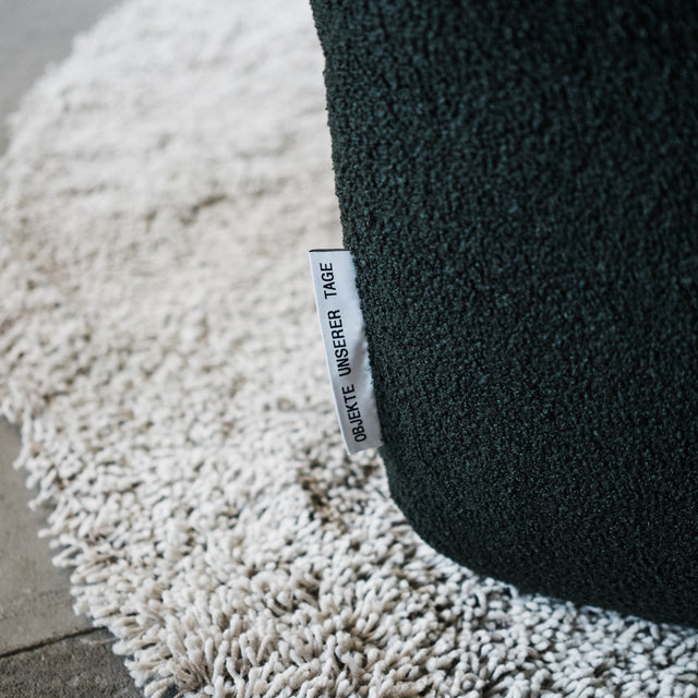 OUT - Objekte unserer Tage - Sander Sofa - 2,5 Sitzer - Moosgrün - NEU!