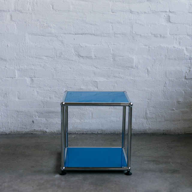 USM Haller - Beistelltisch - 37 x 37 cm - enzianblau - guter gebrauchter Zustand