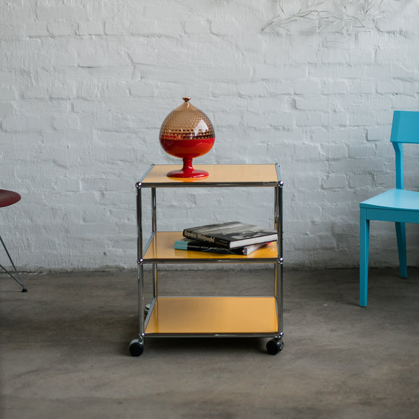 USM Haller - Beistelltisch - 52 x 52 cm - gelb - gebrauchter TOP Zustand