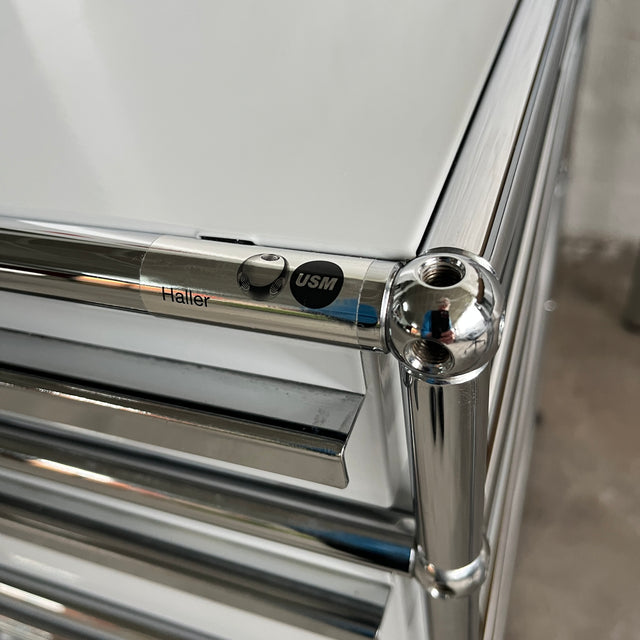 USM Haller - Standcontainer - Lichtgrau - 4 Schubladen - gebrauchter TOP Zustand