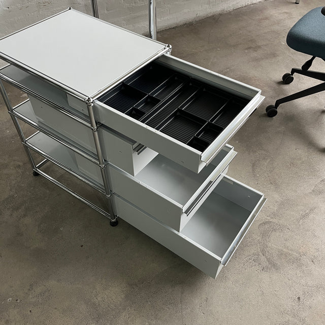USM Haller - Standcontainer - Lichtgrau - 4 Schubladen - gebrauchter TOP Zustand