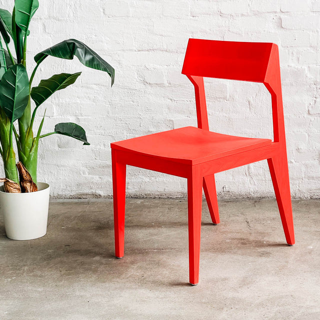 OUT - Schulz Stuhl - Leuchtrot