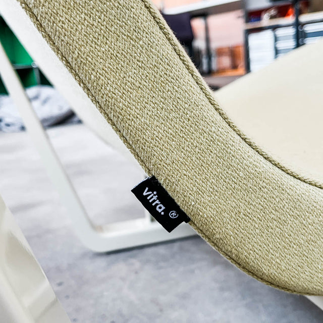 Vitra Sessel Cité - Gelb/Creme - Jean Prouvé - gebrauchter TOP Zustand