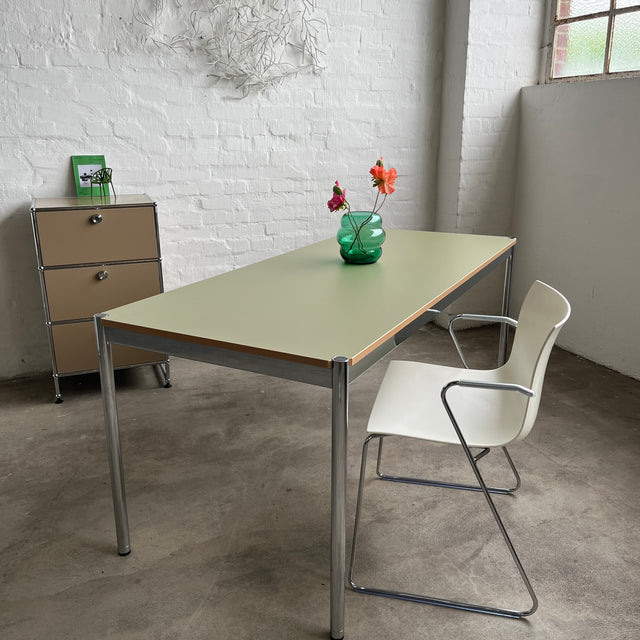 USM Haller Tisch - HPL Beschichtet - Olivgrün - 175 x 75 cm - TOP Zustand!