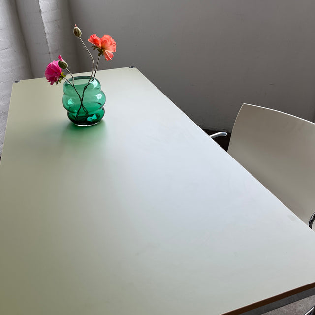 USM Haller Tisch - HPL Beschichtet - Olivgrün - 175 x 75 cm - TOP Zustand!