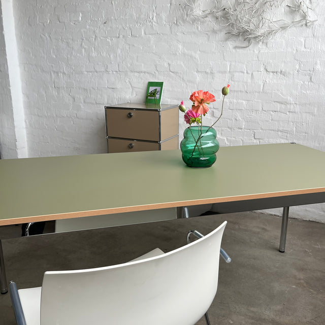 USM Haller Tisch - HPL Beschichtet - Olivgrün - 175 x 75 cm - TOP Zustand!