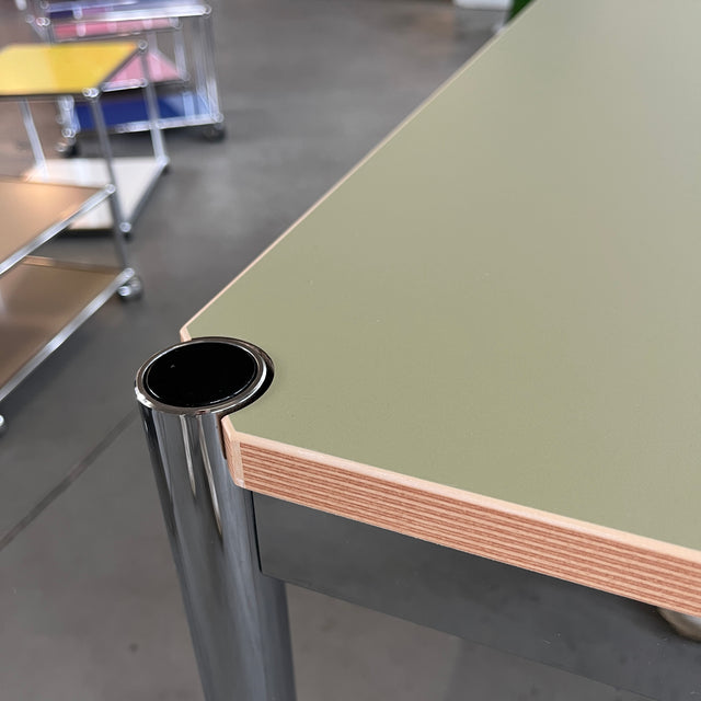USM Haller Tisch - HPL Beschichtet - Olivgrün - 175 x 75 cm - TOP Zustand!