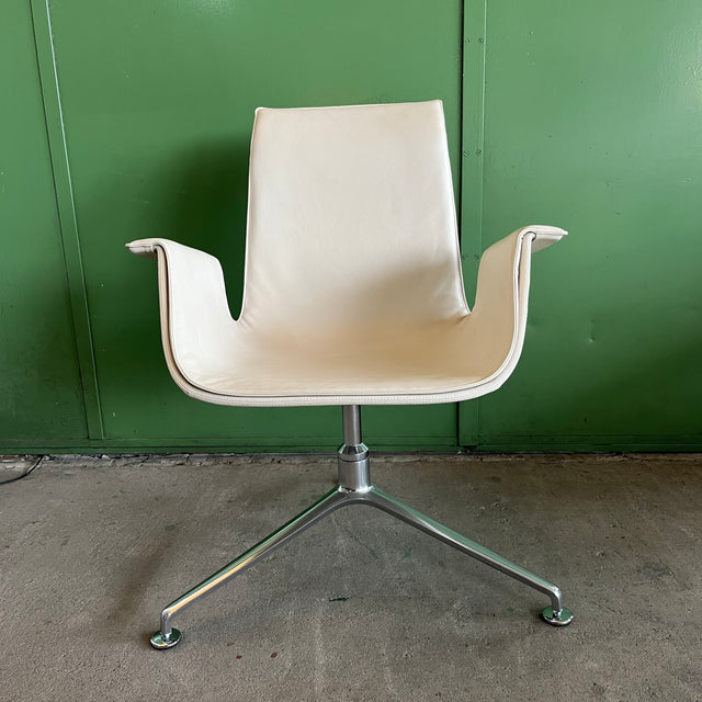 Walter Knoll - FK Schalensessel - Leder hell - Preben Fabricius & Jørgen Kastholm - gebrauchte Designermöbel