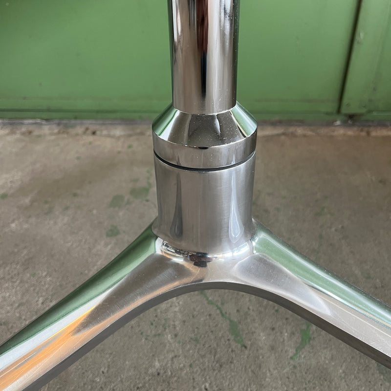 Walter Knoll - FK Schalensessel - Leder hell - Preben Fabricius & Jørgen Kastholm - gebrauchte Designermöbel