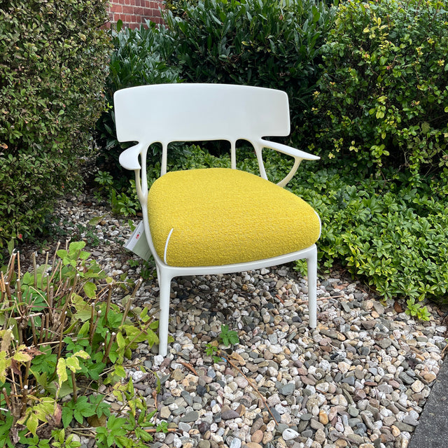 Kartell - Sessel A.i. lounge bouclé - Stoff gelb - Philippe Starck - NEU
